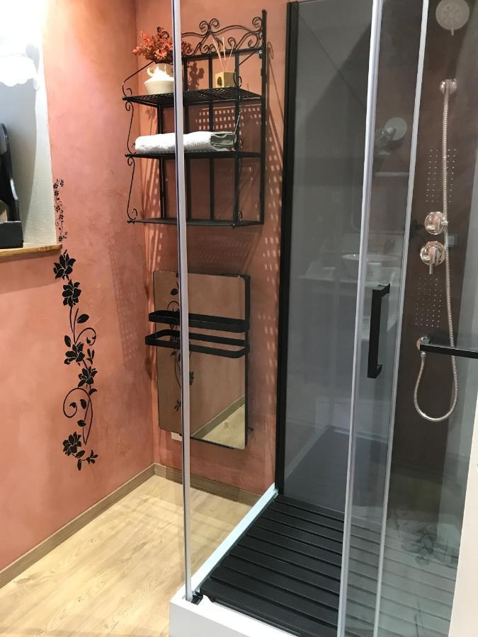 LA PETITE OIE La chambre des TISSERANDS Ménil-Hubert-sur-Orne Exterior foto